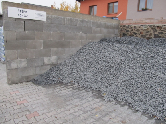 Štěrk - lomový kámen, šedo-modrý